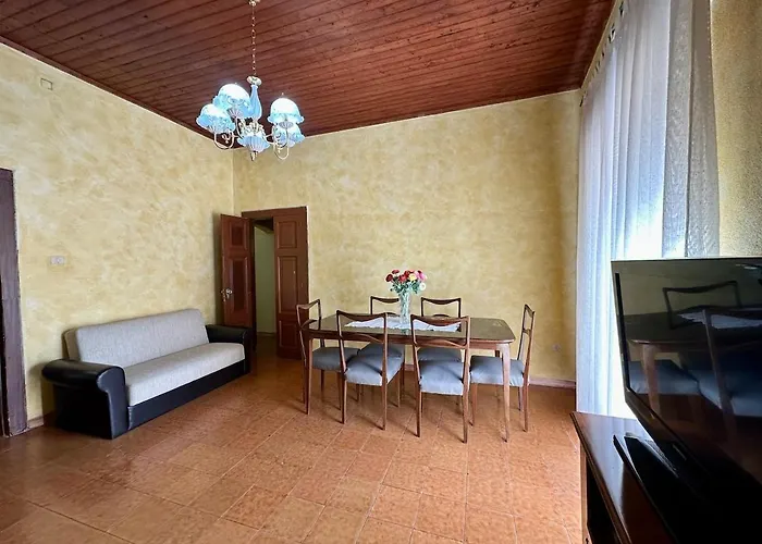 All'ombra Del Campanile Apartmán *