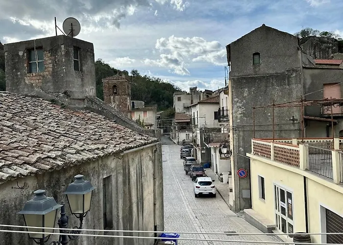 All'ombra Del Campanile Apartmán Palizzi